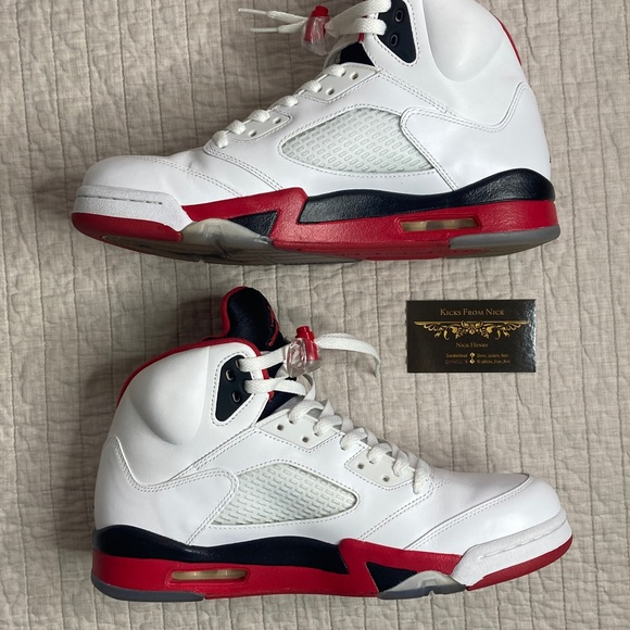 Jordan 5 Retro 'Fire Red' (2013)

Size 10.5 - Picture 2 of 8